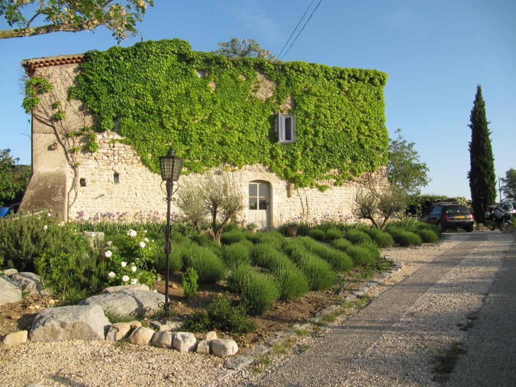 La Flor Azul Bed & Breakfast Grospierres Eksteriør bilde